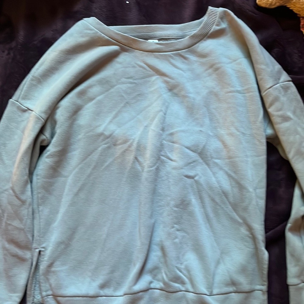 Blue crew neck sweatshirt